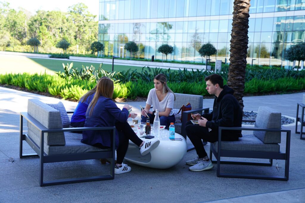 KPMG Lakehouse: Inspiring & Innovating  2